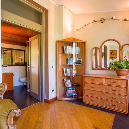 Bed and Breakfast Sa Domo E Giuanne E Giuanna Bosa Exterior foto